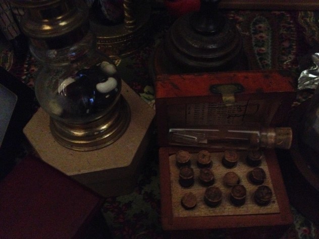 MiniatureBottleDisplays